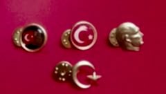 Yaka Rozeti ( Atatürk - Türk Bayrağı - Ay Yıldız - Türk Bayraklı Atatürk )